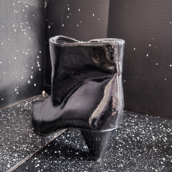 Forever 21 Patent Kitten Heel Booties (8) - Picture 3 of 5